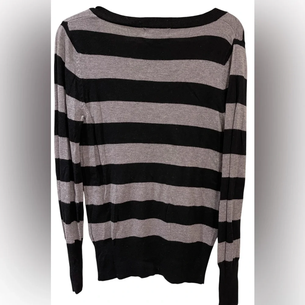 Mossimo Sweater Pullover - Picture 2 of 8